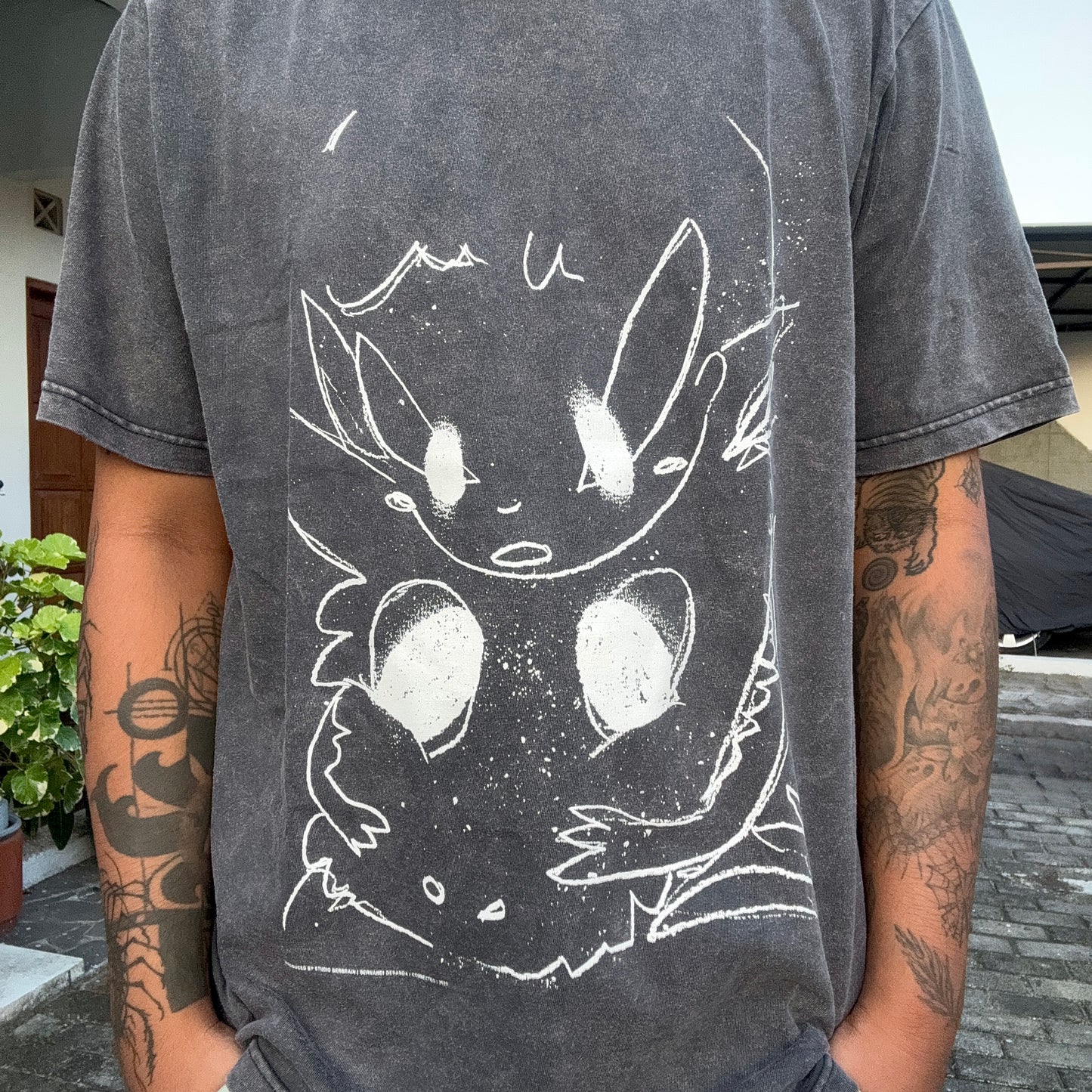 DROP NO.2 'CONNECTED' (BLACK FADED) CLASSIC FIT T-SHIRT